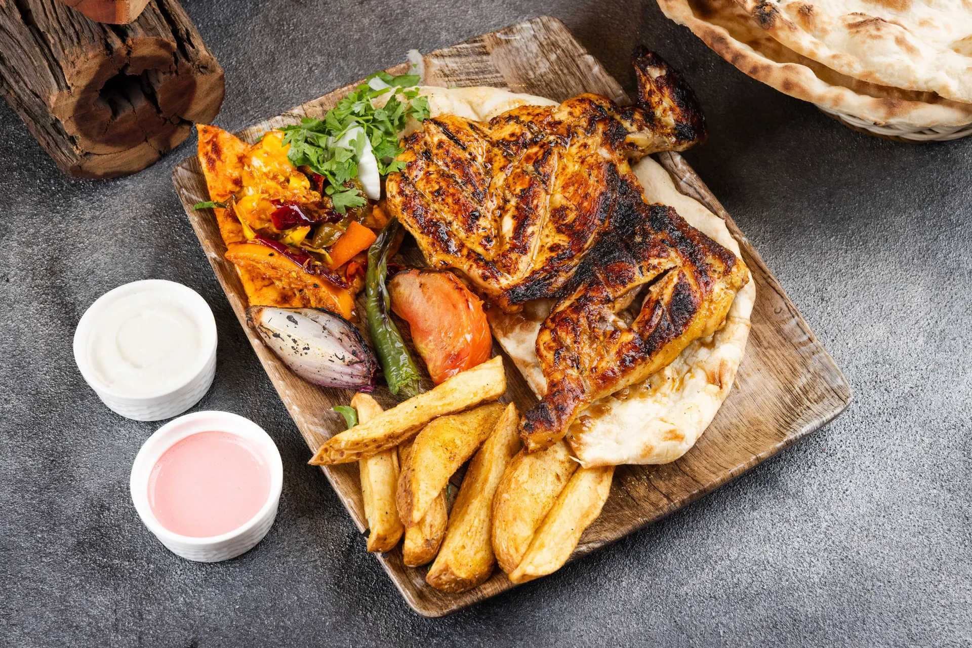 دجاج مشوي ع فحم نص